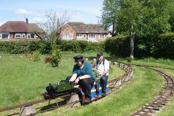 Will's 5" GWR pulling passengers for the first time ever!